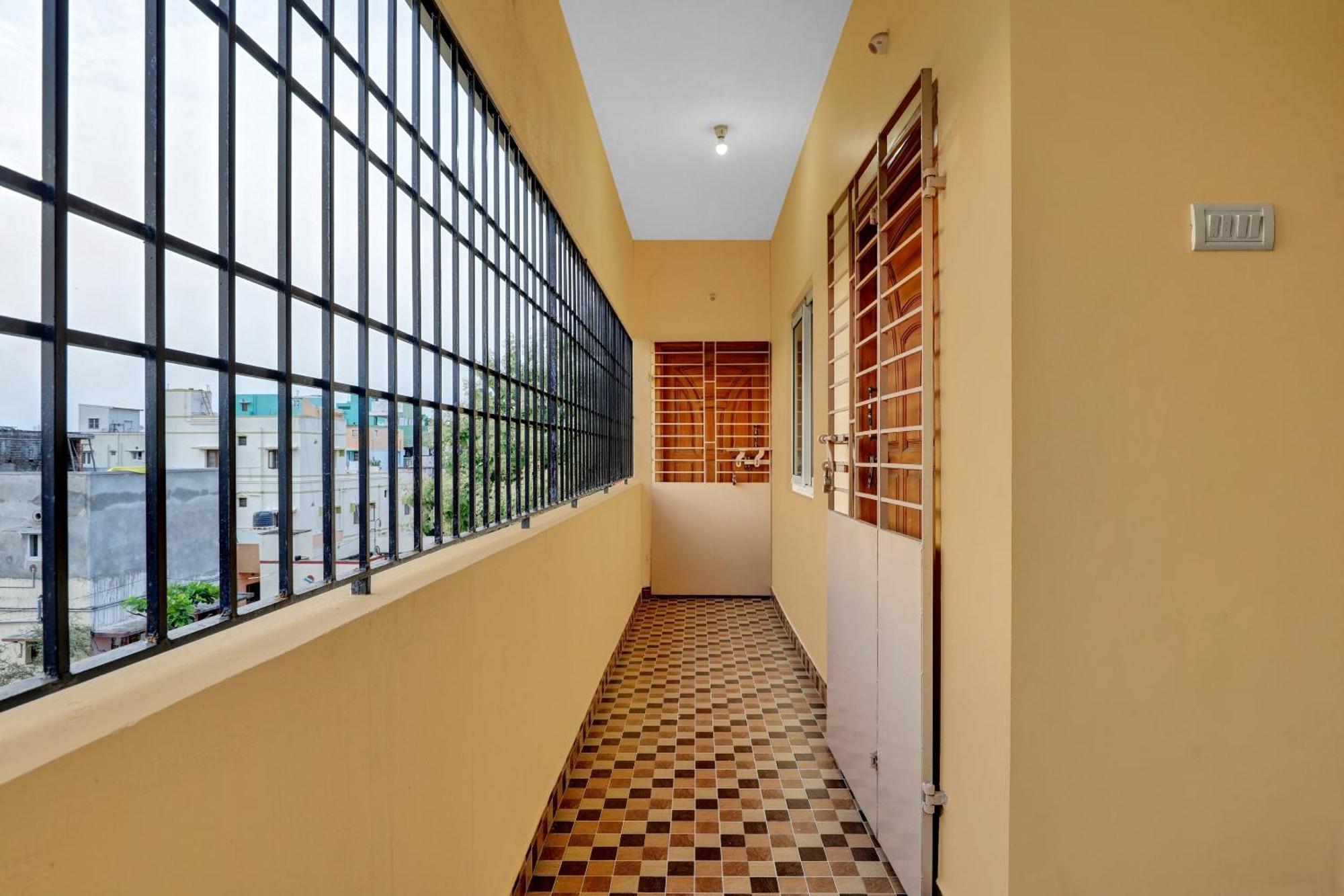 Hotel O Kb Residency Gūduvāncheri Extérieur photo